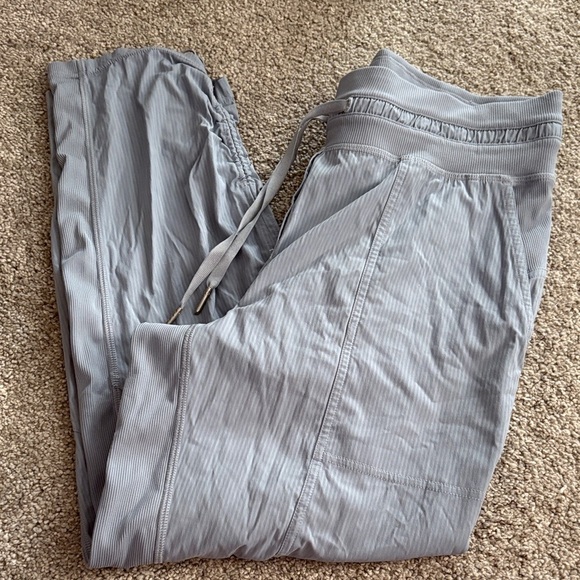 lululemon athletica Pants - Lululemon Dance Studio Crop *25" In Chambray